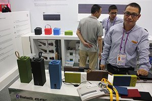 Прибыльные новинки для быстрого заработка и свой бренд с Китаем. Авторский бизнес тур на Кантонскую выставку и оптовые рынки Гуанчжоу